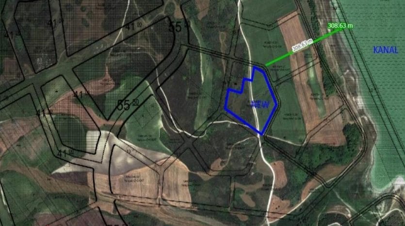 land for sale in Istanbul, covering 356 square meters, located in the Sazlıbosna area of Arnavutköy, on the European side of Istanbul.